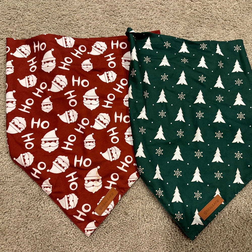 Size L dog Christmas bandanas